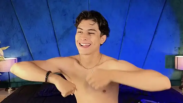 Aaron Eze online show from 10-21-25, 10:20