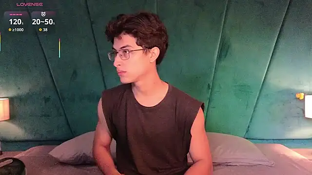 Aaron Eze online show from 02-06-26, 08:38