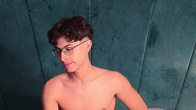 Aaron Eze online show from 03-05-26, 11:54