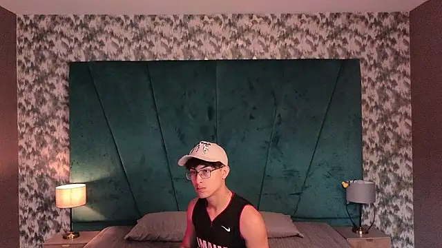 Aaron Eze online show from 03-19-26, 11:54