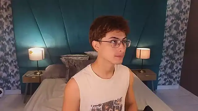 Aaron Eze online show from 07-11-26, 12:27