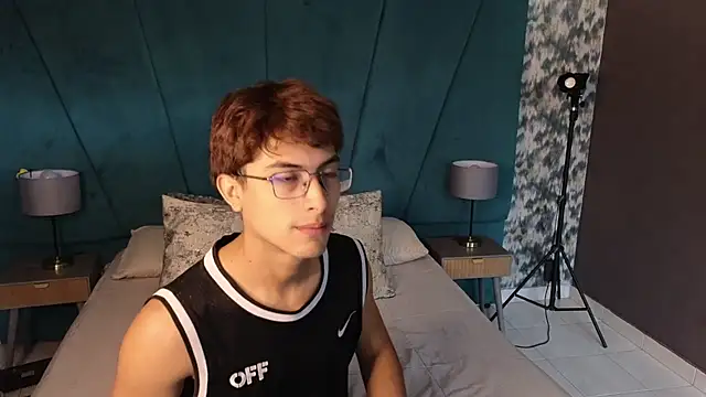 Aaron Eze online show from 07-17-26, 12:57