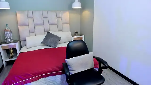 Eviiece online show from 10-21-25, 03:17