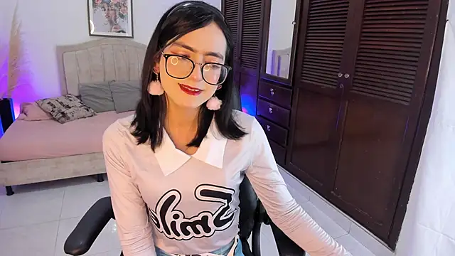 Noah Cherry online show from 11-07-25, 05:56