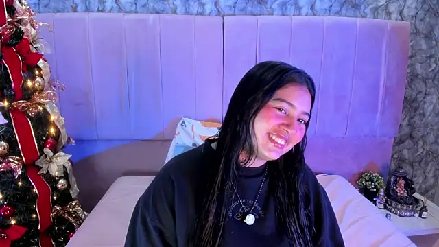 lilithst  online show from 12-21-25, 08:53