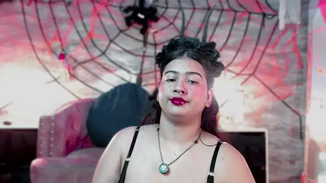 lilithst  online show from 10-29-25, 09:03