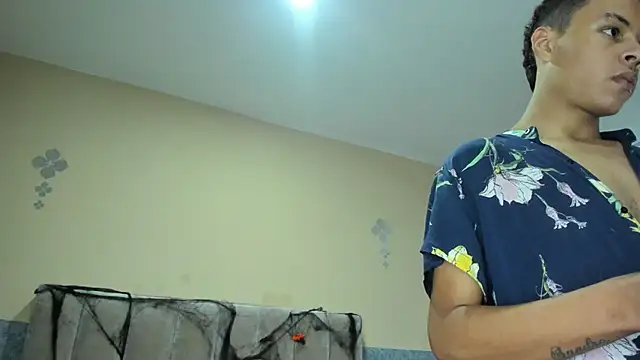 Xavier Fox    online show from 10-17-25, 05:22