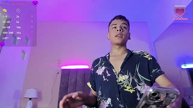 Xavier Fox    online show from 02-24-26, 09:04