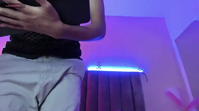 Xavier Fox    online show from 02-14-26, 09:04