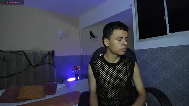 Xavier Fox    online show from 11-02-25, 12:54