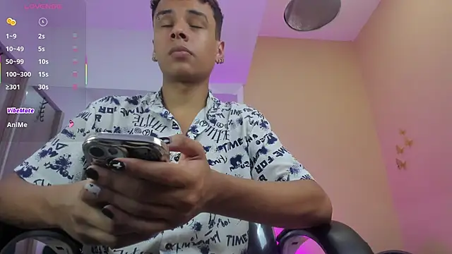 Xavier Fox    online show from 03-03-26, 07:43