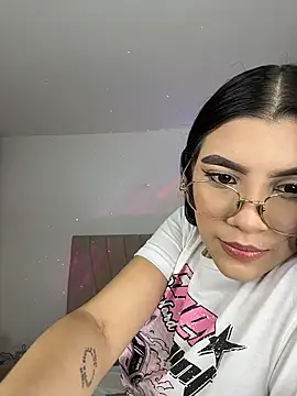 Julietalcl online show from 02-27-26, 02:01