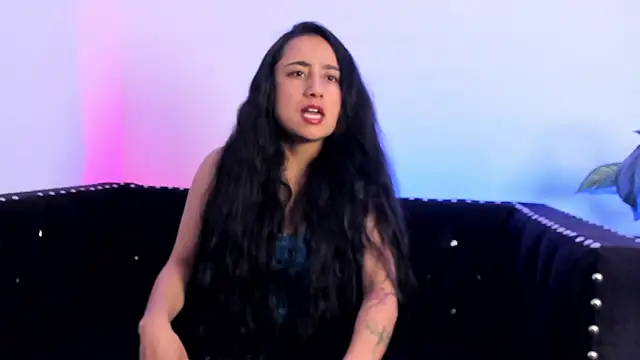 Samanta Fischer online show from 11-27-25, 10:27