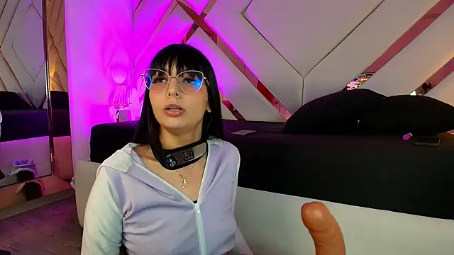 michelle cutee  online show from 07-04-26, 08:13