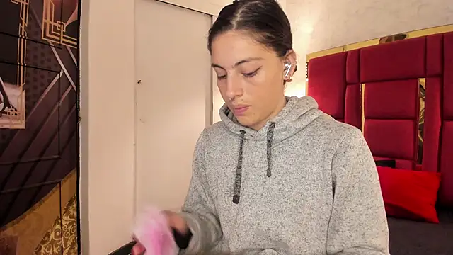 moon winy online show from 11-05-25, 11:35