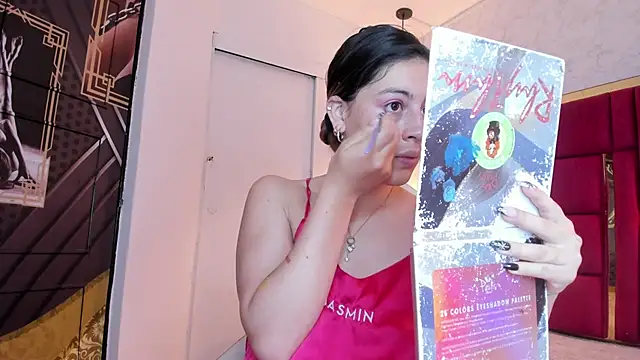 moon winy online show from 11-18-25, 11:24