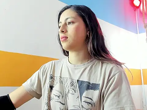 Snapshot of moon_winy chatting on 10-21-25, 12:48 moon winy online show from 10-21-25, 12:48