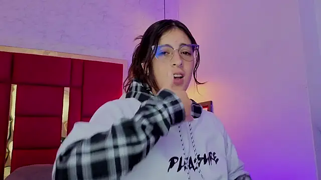 moon winy online show from 04-22-26, 11:28