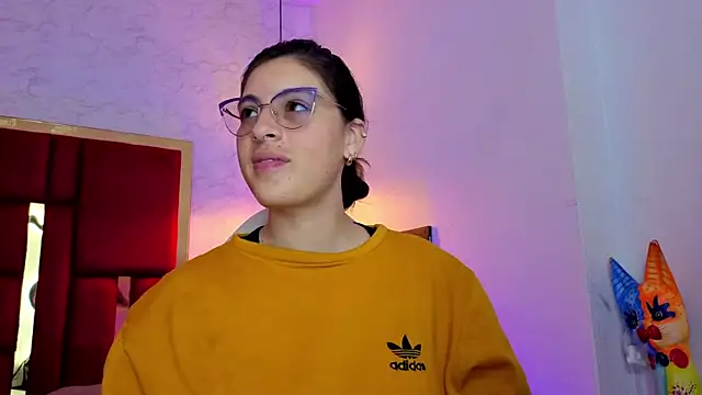 moon winy online show from 05-18-26, 11:37