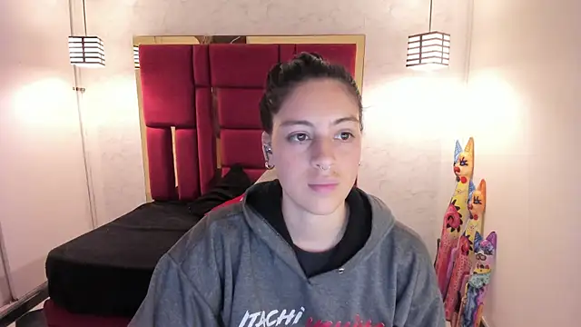 moon winy online show from 11-04-25, 11:36