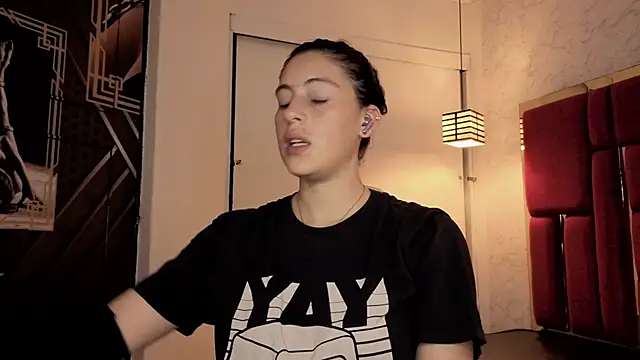 moon winy online show from 11-27-25, 11:54