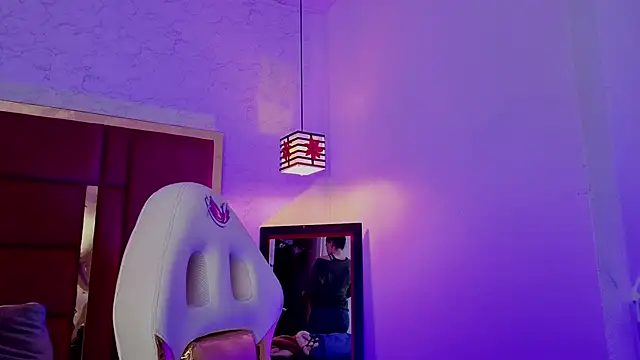 moon winy online show from 04-12-26, 11:35