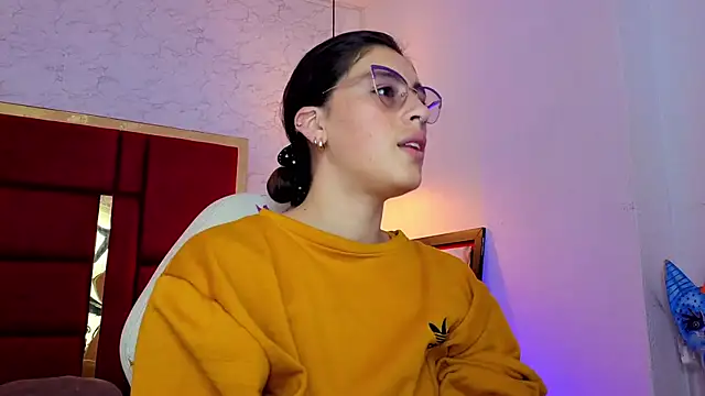 moon winy online show from 05-12-26, 11:16