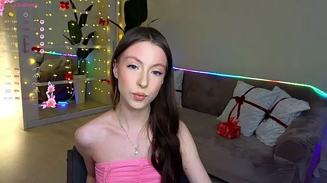 Yasmin Kass online show from 01-07-26, 06:51