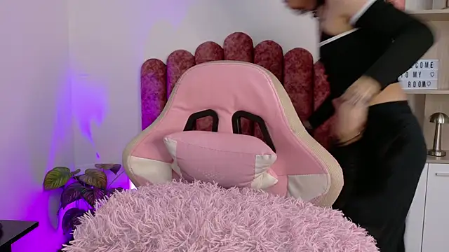 Lullaby Charade online show from 12-03-25, 12:04