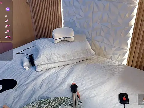 Cherry--Blossom online show from 03-31-26, 07:16