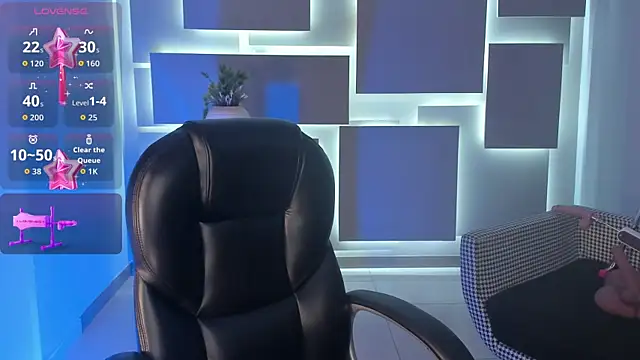 ChristineFord  online show from 01-05-26, 05:27