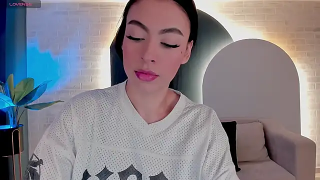 ChristineFord  online show from 10-30-25, 12:47