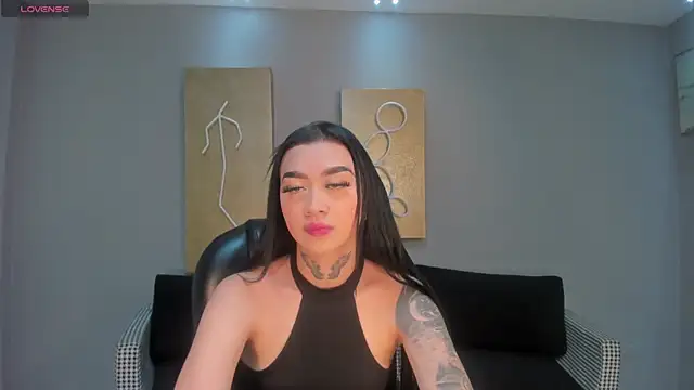 MeganCross1 online show from 12-05-25, 03:49