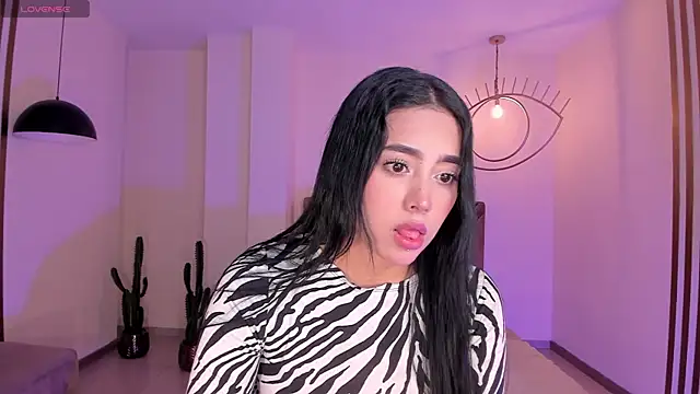 ScarlettBlaze  online show from 06-26-26, 12:11