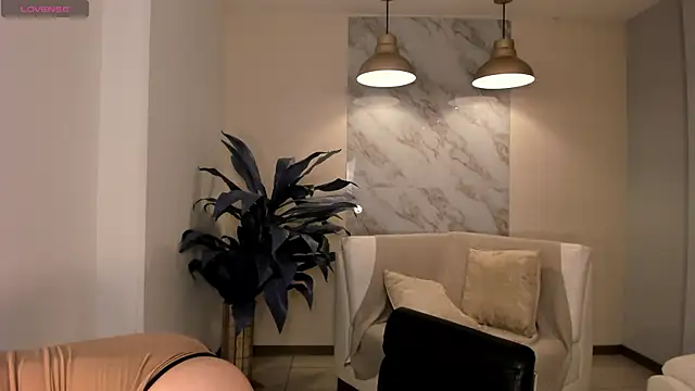 AnnieMonroe1 online show from 11-27-25, 12:16