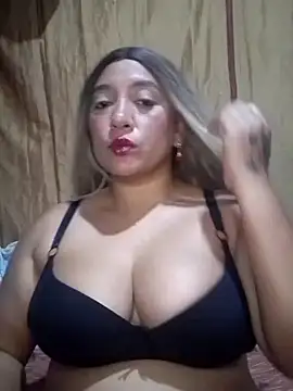 Snapshot of FAT_DIRTY_EXTREMELY chatting on 10-17-25, 02:15 FAT DIRTY EXTREMELY online show from 10-17-25, 02:15