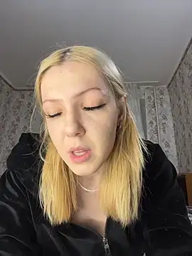 AlexandraXKitty online show from 03-03-26, 09:22