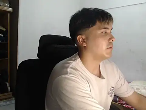 CuteAlexBoy online show from 02-23-26, 09:48