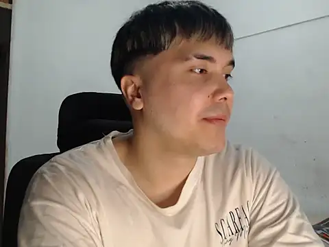 CuteAlexBoy online show from 05-11-26, 06:49