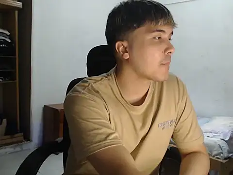 CuteAlexBoy online show from 02-11-26, 08:20