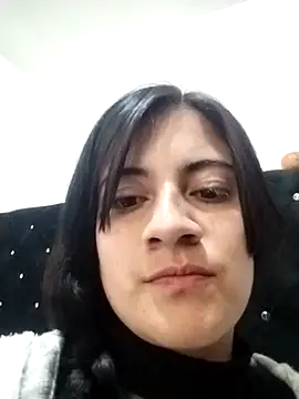 Snapshot of chloe_bunny chatting on 10-30-25, 04:59 chloe bunny online show from 10-30-25, 04:59