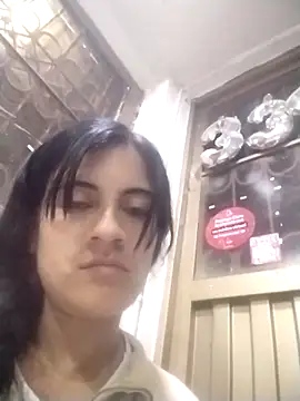 Snapshot of chloe_bunny chatting on 10-22-25, 01:05 chloe bunny online show from 10-22-25, 01:05