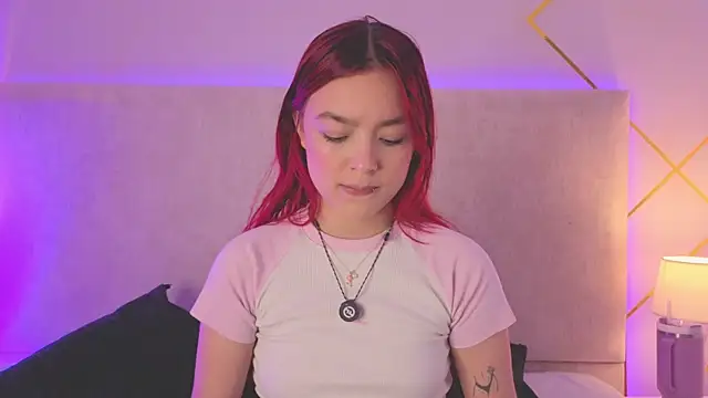 Martinaa Garcia online show from 07-21-26, 07:48