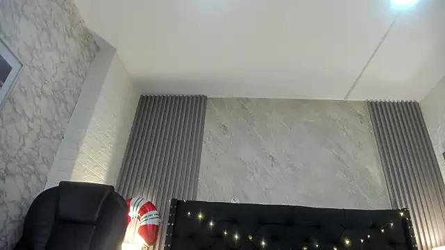 camila  bouzas online show from 12-16-25, 07:51