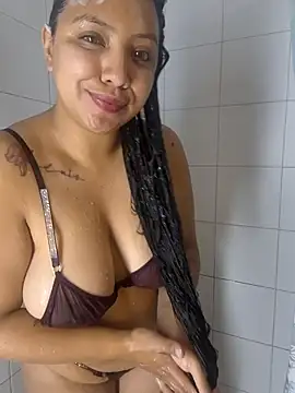 Lunaira Deep online show from 11-15-25, 04:55