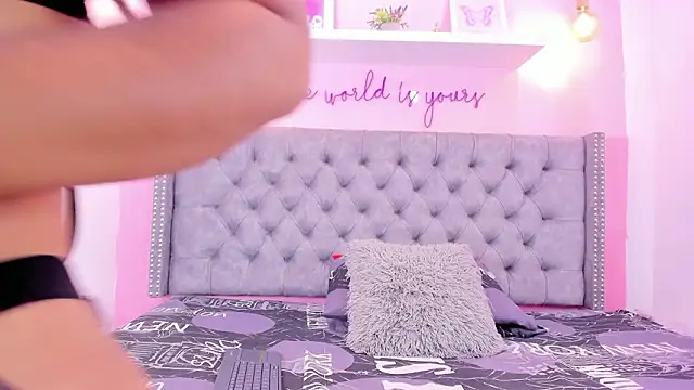 Sophiia 77 online show from 02-04-26, 10:27