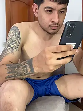 Snapshot of Rivera13xxx chatting on 04-08-26, 05:20 Rivera13xxx online show from 04-08-26, 05:20