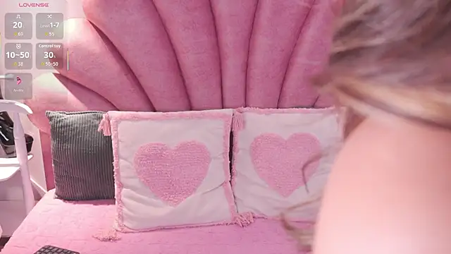 ElodieRousse  online show from 10-18-25, 06:54