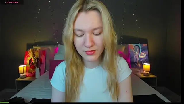 LinaRayy online show from 10-21-25, 09:30