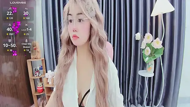 Snapshot of amaya-2299 chatting on 07-02-26, 03:18 amaya-2299 online show from 07-02-26, 03:18
